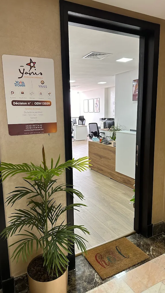 agence-yanis-travel